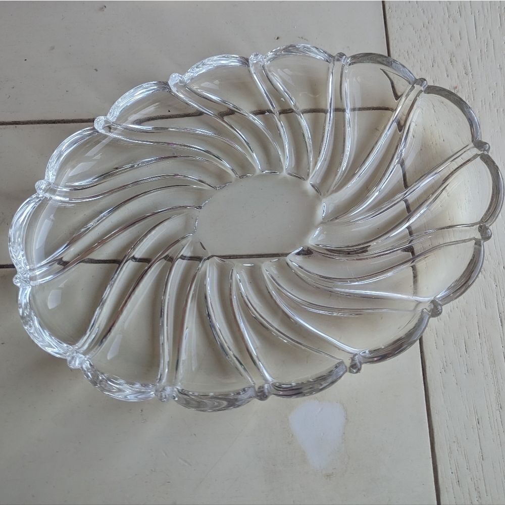 Flat Sun Shaped Glass Dish Catch All Plate